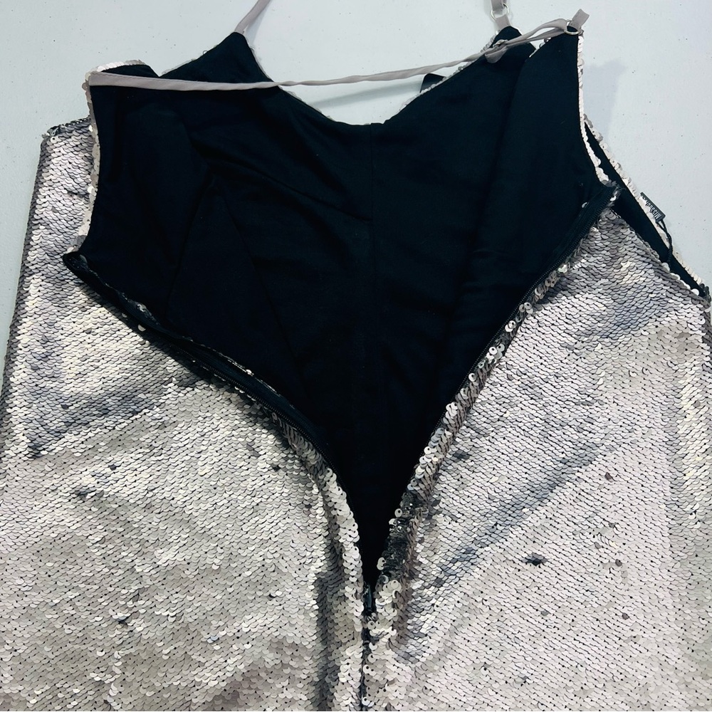 Missguided Mini Spaghetti Strap Silver Sequin Dress New With Tags Size 2 - Picture 10 of 10